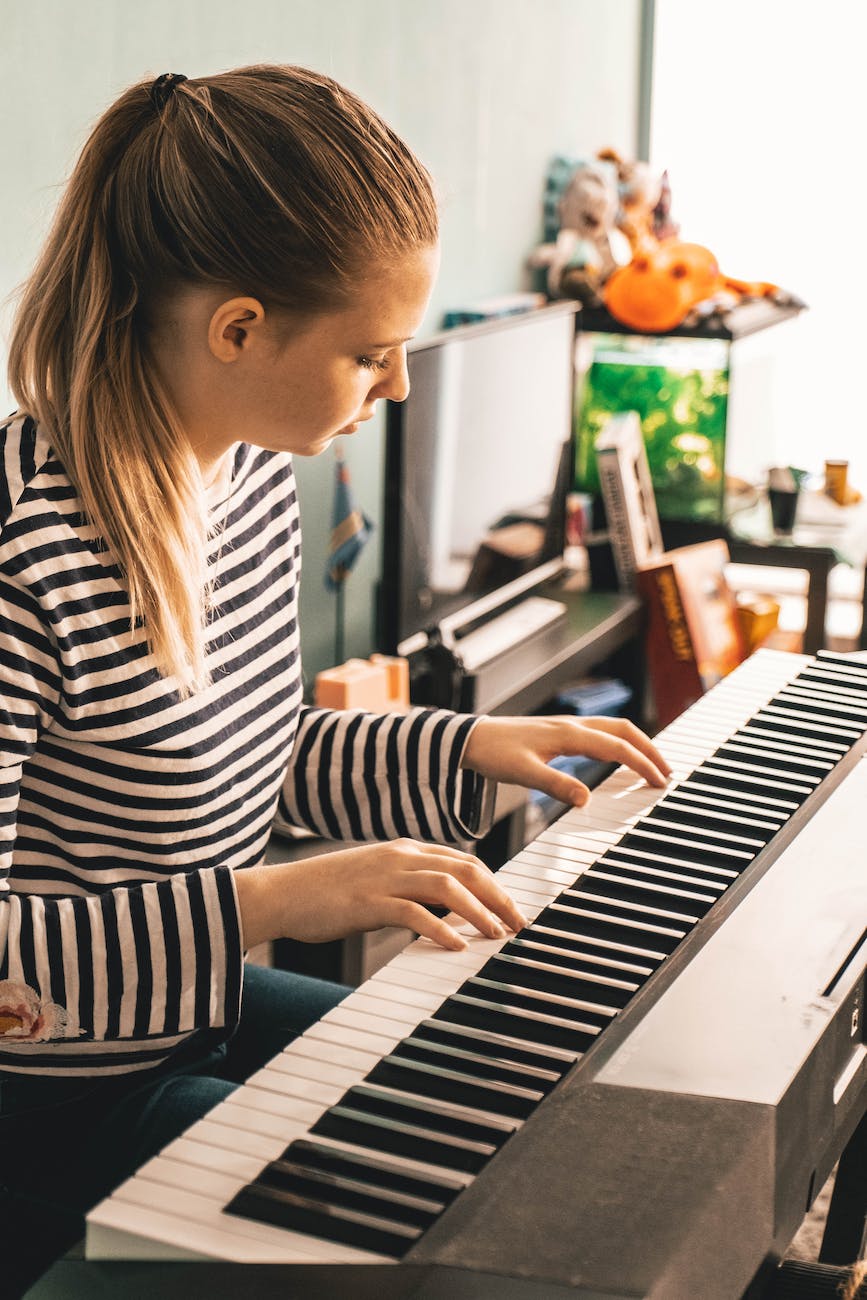 Unlocking the Full Potential of Your Piano Students with Hand&nbsp;Coordination